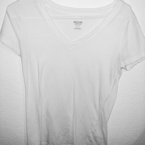 white t shirt